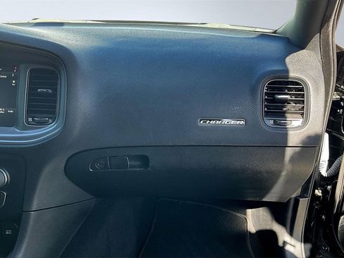 Used 2023 Dodge Charger SXT w/ Blacktop Package image 17