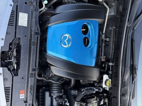 Used 2013 MAZDA MAZDA3 i Touring FWD image 19
