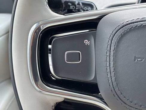 New 2026 Lincoln Navigator Premiere AWD/4WD image 24