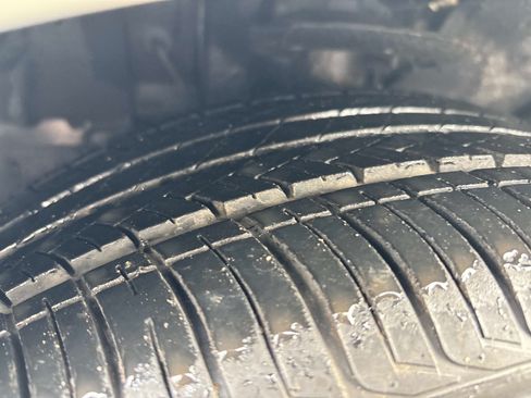 Used 2012 Chrysler 200 S FWD image 10