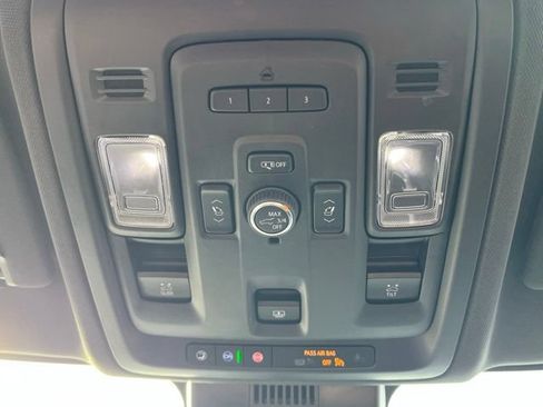 Used 2023 Chevrolet Tahoe High Country w/ Advanced Technology Package AWD/4WD image 39