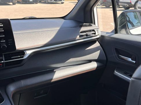 Used 2021 Toyota Sienna XSE image 12