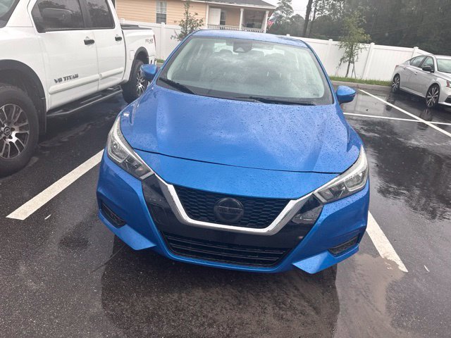 Used 2021 Nissan Versa SV FWD image 2