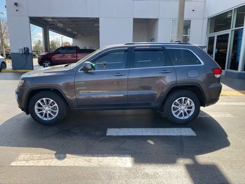 Used 2021 Jeep Grand Cherokee Laredo X image 5