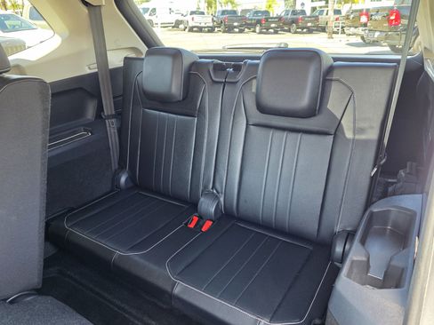 Used 2022 Volkswagen Tiguan SE FWD image 20