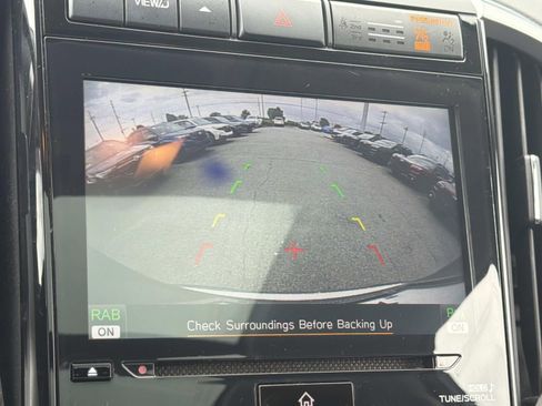Certified 2022 Subaru Ascent Touring AWD/4WD image 33