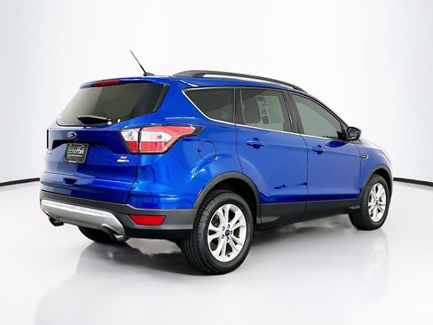 Used 2018 Ford Escape SE image 9