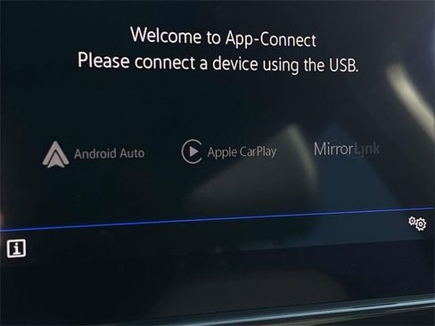 Used 2022 Volkswagen Taos SEL image 26