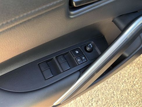 Certified 2026 Toyota Corolla Cross LE FWD image 30