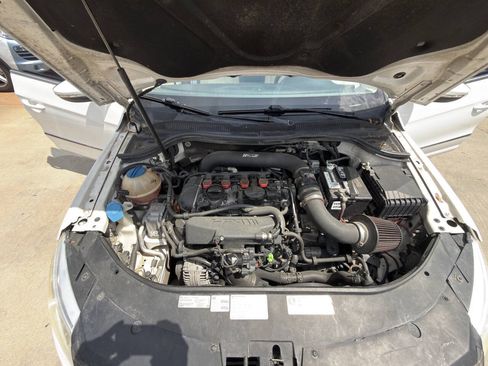 Used 2012 Volkswagen CC Lux Limited FWD image 52
