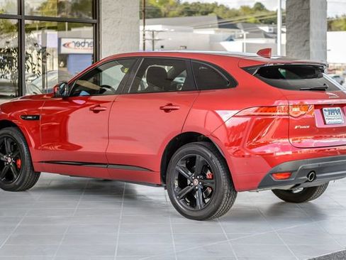 Used 2018 Jaguar F-PACE R-Sport image 7