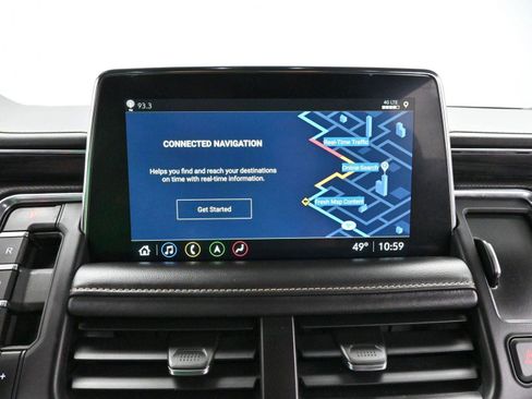 Used 2021 GMC Yukon XL SLT w/ SLT Premium Package image 28