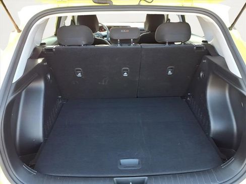 Used 2024 Hyundai Kona SEL image 25