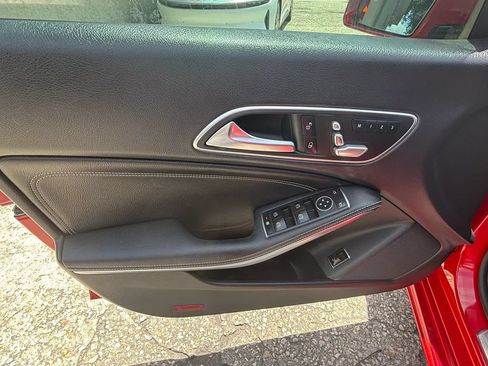 Used 2019 Mercedes-Benz CLA 250 image 11