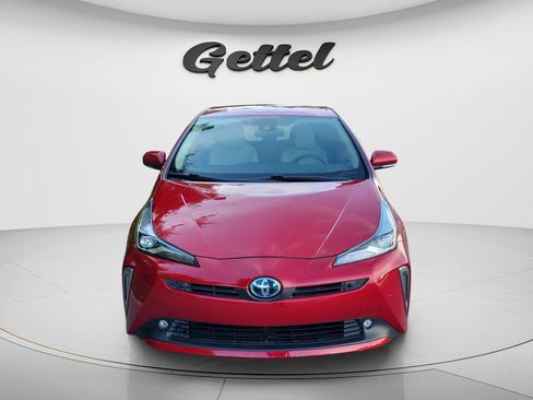 Used 2022 Toyota Prius Limited FWD image 2