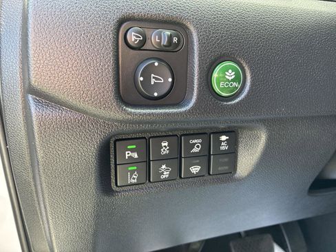 Certified 2025 Honda Ridgeline Black Edition image 24