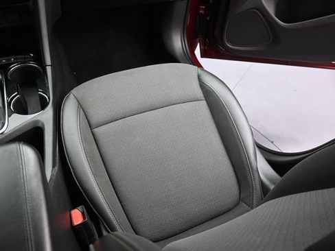Used 2023 Buick Encore GX Select w/ Sport Touring Package FWD image 12