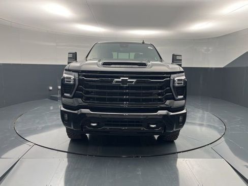 New 2026 Chevrolet Silverado 2500 High Country w/ High Country Premium Package AWD/4WD image 2