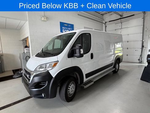 Used 2025 RAM ProMaster 2500 w/ U-Haul Equipment Group FWD image 3