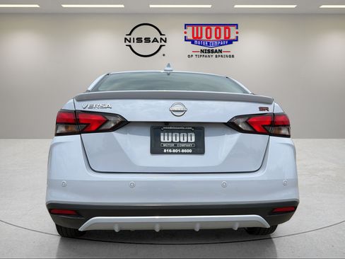 Certified 2024 Nissan Versa SR FWD image 3