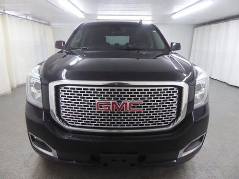 Used 2015 GMC Yukon XL Denali w/ Premium Package image 2