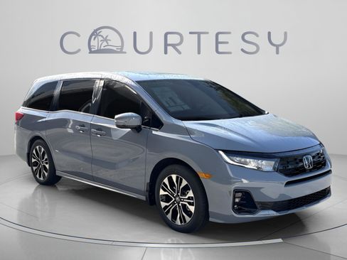 New 2026 Honda Odyssey Elite image 8