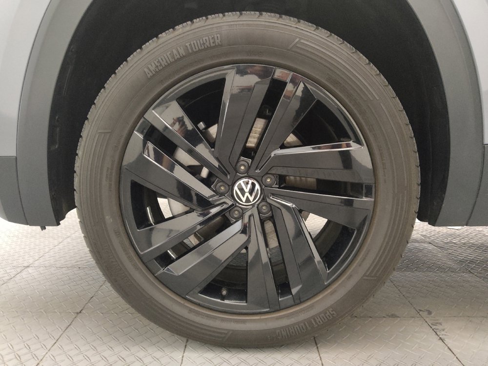 Used 2022 Volkswagen Atlas Cross Sport SE FWD image 31