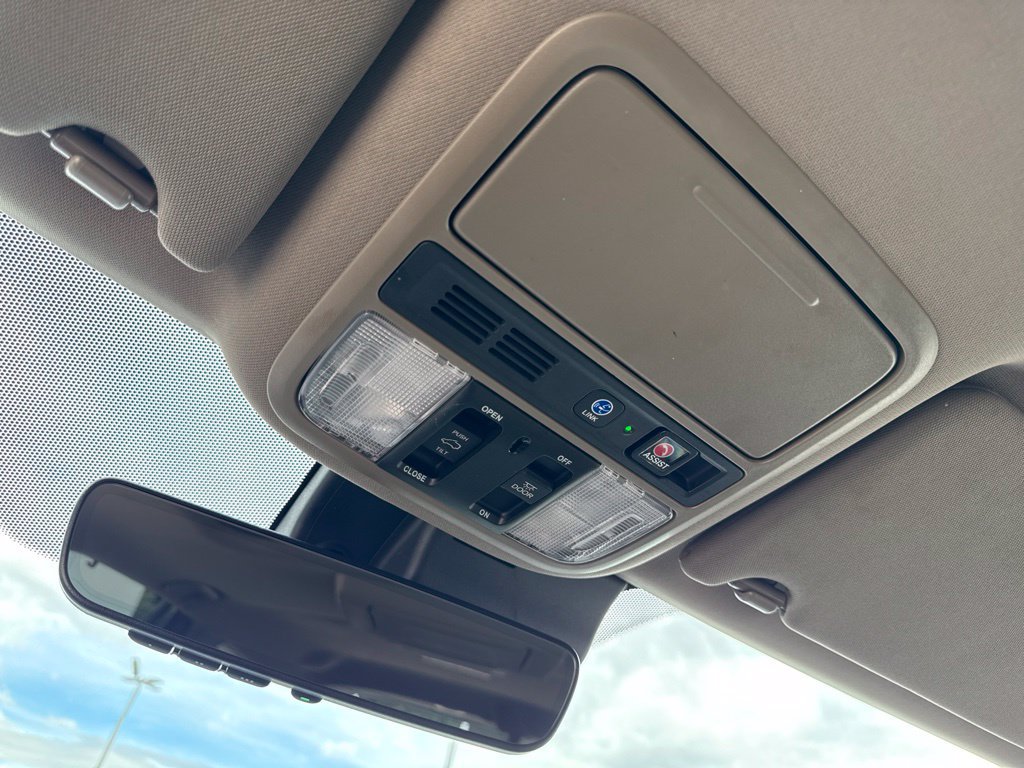 Used 2022 Honda Pilot Touring image 23