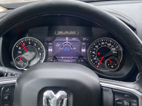 Used 2019 RAM 1500 Laramie w/ Off Road Group AWD/4WD image 28