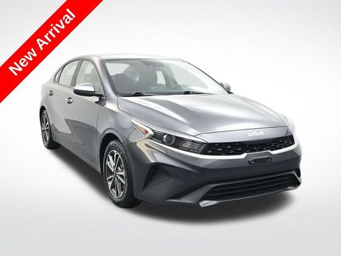 Used 2024 Kia Forte LXS FWD image 1