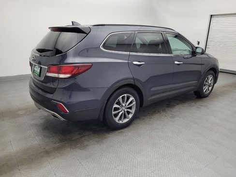 Used 2018 Hyundai Santa Fe SE image 10