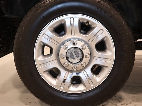 Used 2016 Ford F350 Lariat w/ Lariat Ultimate Package image 38