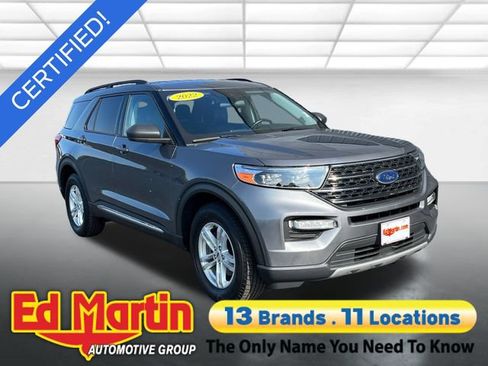 Certified 2022 Ford Explorer XLT w/ Equipment Group 202A AWD/4WD image 1