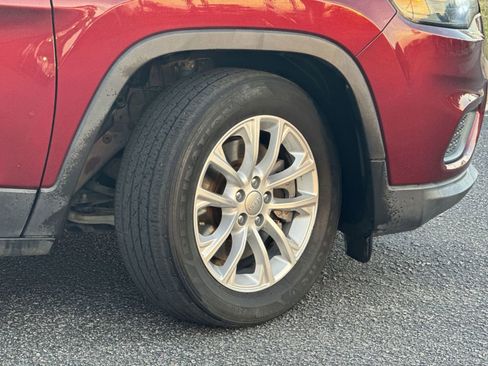 Used 2021 Jeep Cherokee Latitude image 12