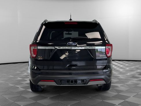 Used 2019 Ford Explorer XLT w/ Equipment Group 201A AWD/4WD image 7