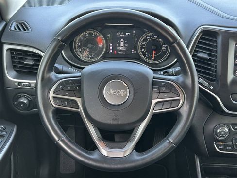 Used 2021 Jeep Cherokee Latitude Lux image 37