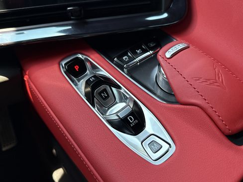 Used 2024 Chevrolet Corvette Stingray Preferred Cpe w/ Z51 Performance Package RWD image 26