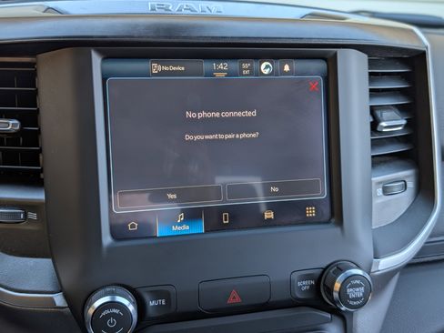 Used 2024 RAM 2500 Big Horn w/ Bed Utility Group image 28