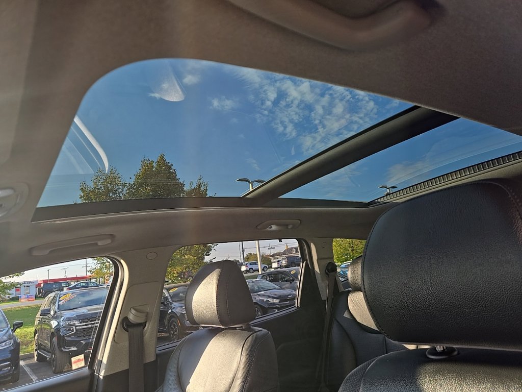 Used 2020 Hyundai Santa Fe Limited AWD/4WD image 23