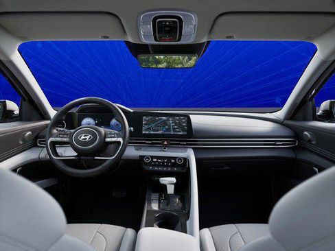 New 2025 Hyundai Elantra Limited image 11