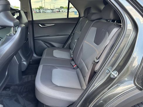 Used 2026 Kia Niro LX FWD image 24