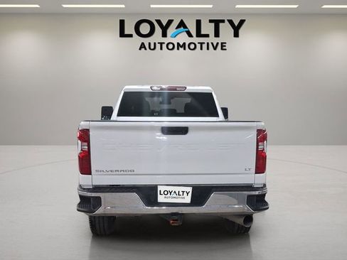 Used 2025 Chevrolet Silverado 2500 LT w/ Convenience Package image 4