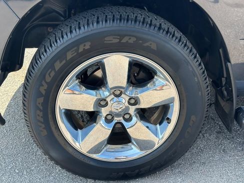 Used 2019 RAM 1500 Express w/ Wheel & Sound Group AWD/4WD image 7