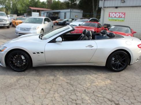 Used 2011 Maserati GranTurismo Convertible image 4