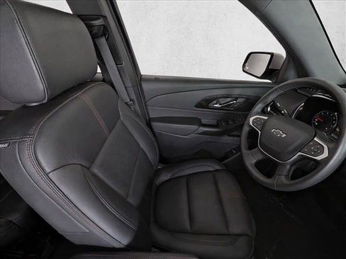 Used 2023 Chevrolet Traverse RS AWD/4WD image 20