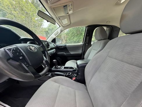 Used 2016 Toyota Tacoma SR RWD image 13