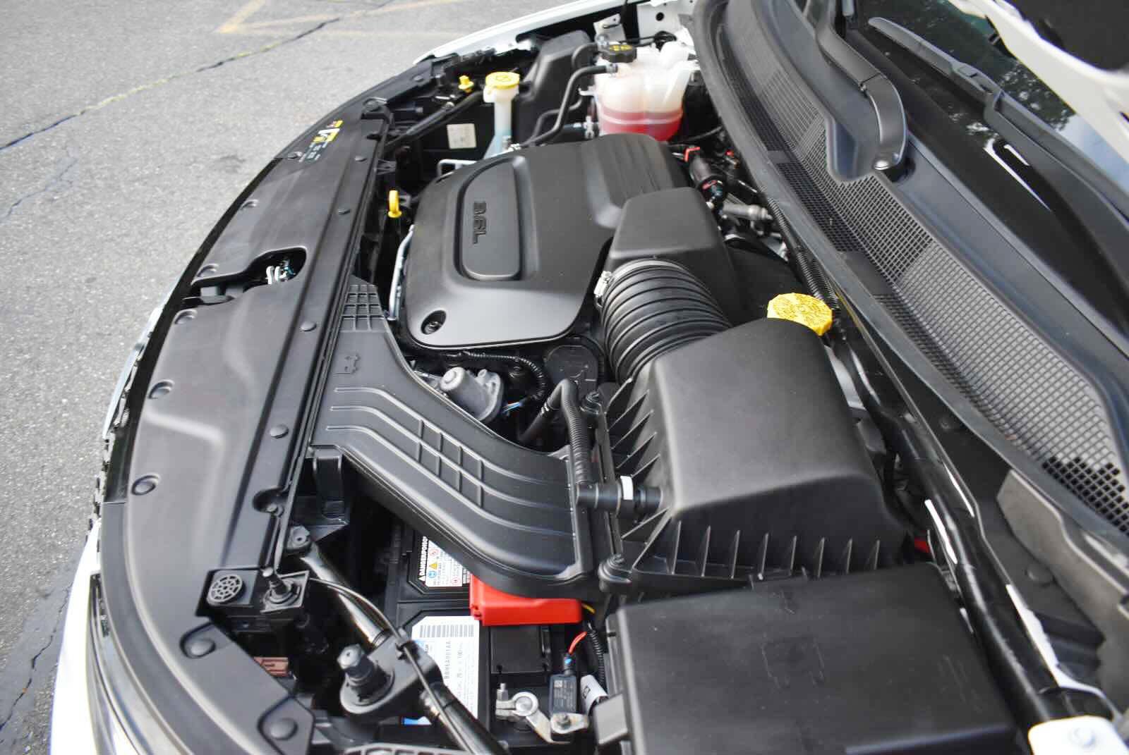 Used 2025 Chrysler Pacifica Select FWD image 31