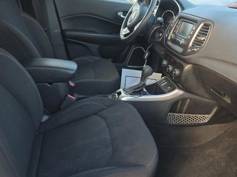 Used 2018 Jeep Compass Sport image 6