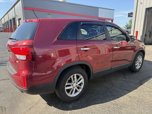 Used 2014 Kia Sorento LX FWD image 4