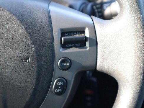 Used 2012 Nissan Sentra 2.0 SR FWD image 23